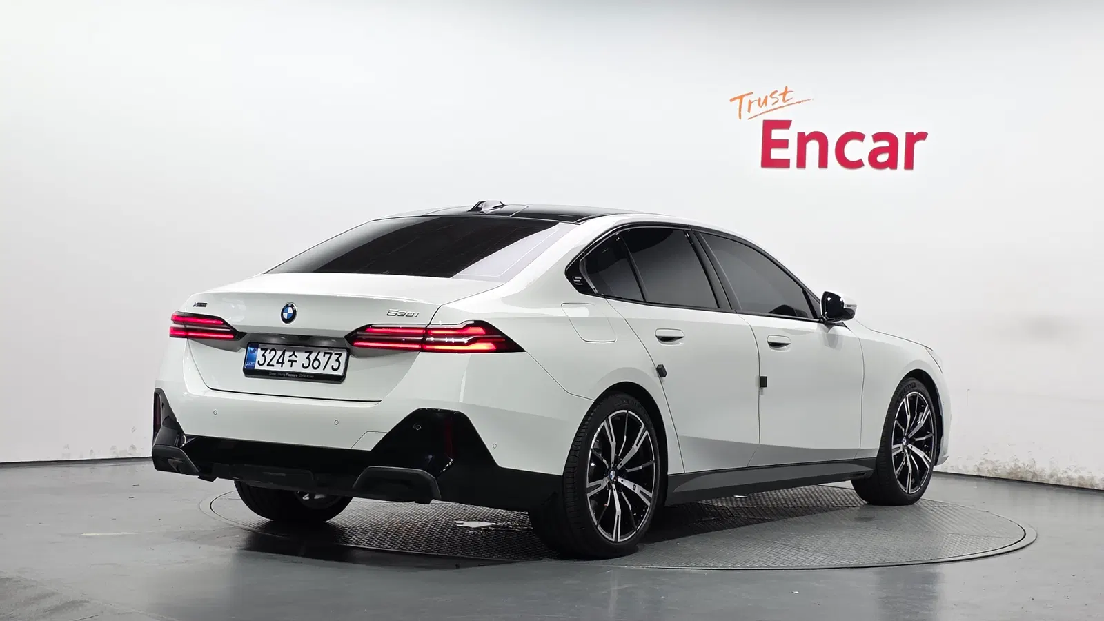 BMW Série 5 (G60) 530i xDrive M Sport 2026 — photo 1 sur 38