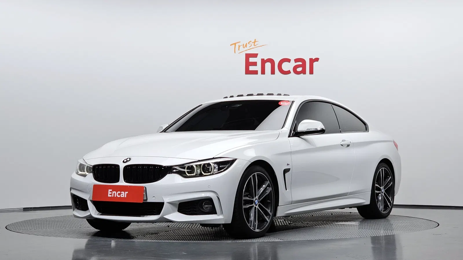 BMW Série 4 (F32) 420i M Sport Coupé 2018 — photo 1 sur 33