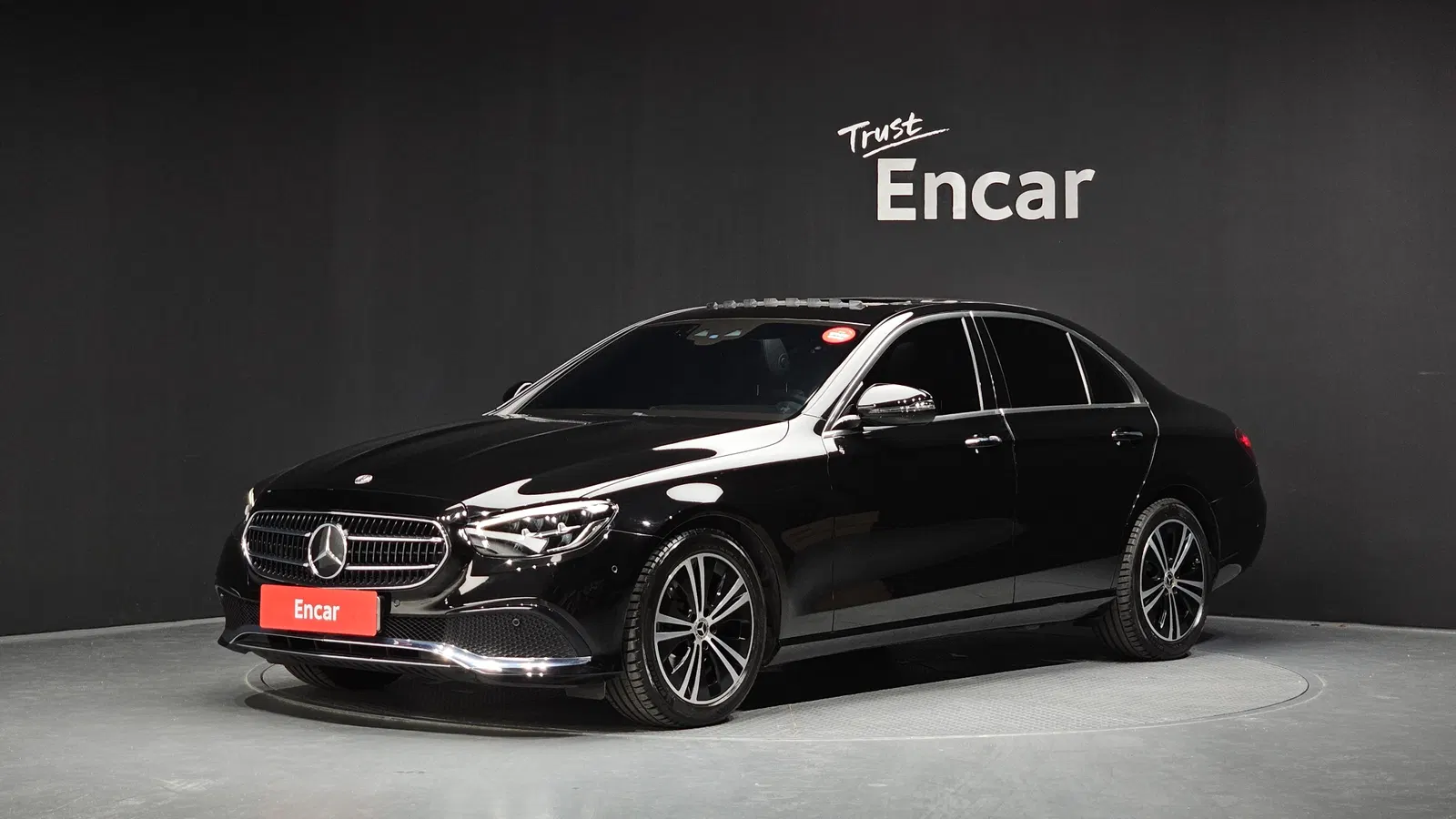 Mercedes-Benz Classe E E250 Avantgarde (W213) 2021 — photo 1 sur 36