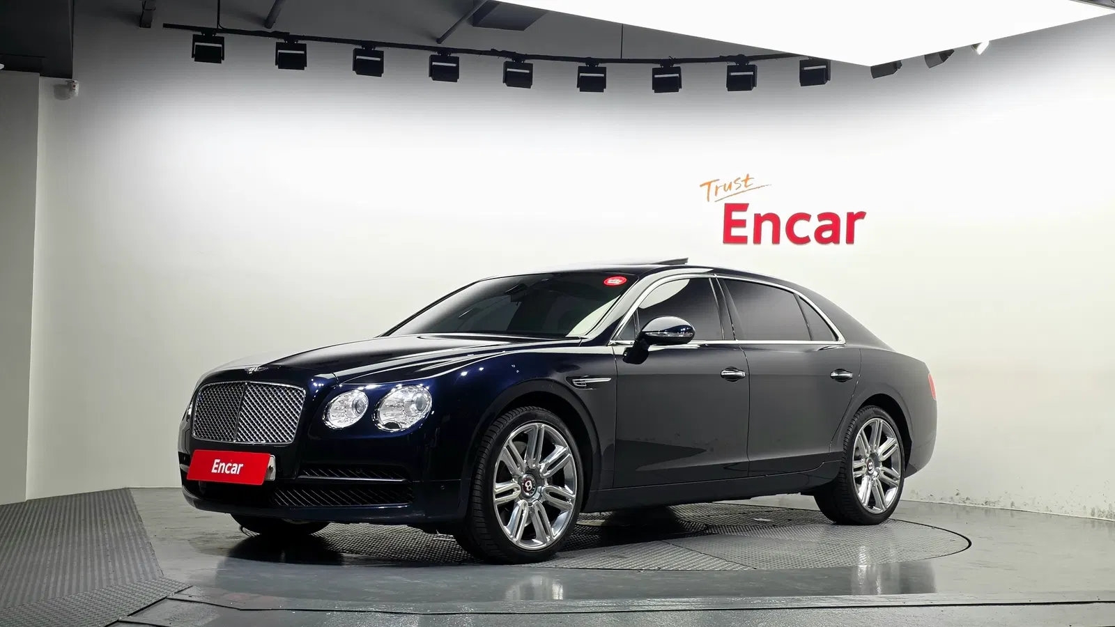 Bentley Flying Spur 2e génération 4.0 2018 — photo 1 sur 20