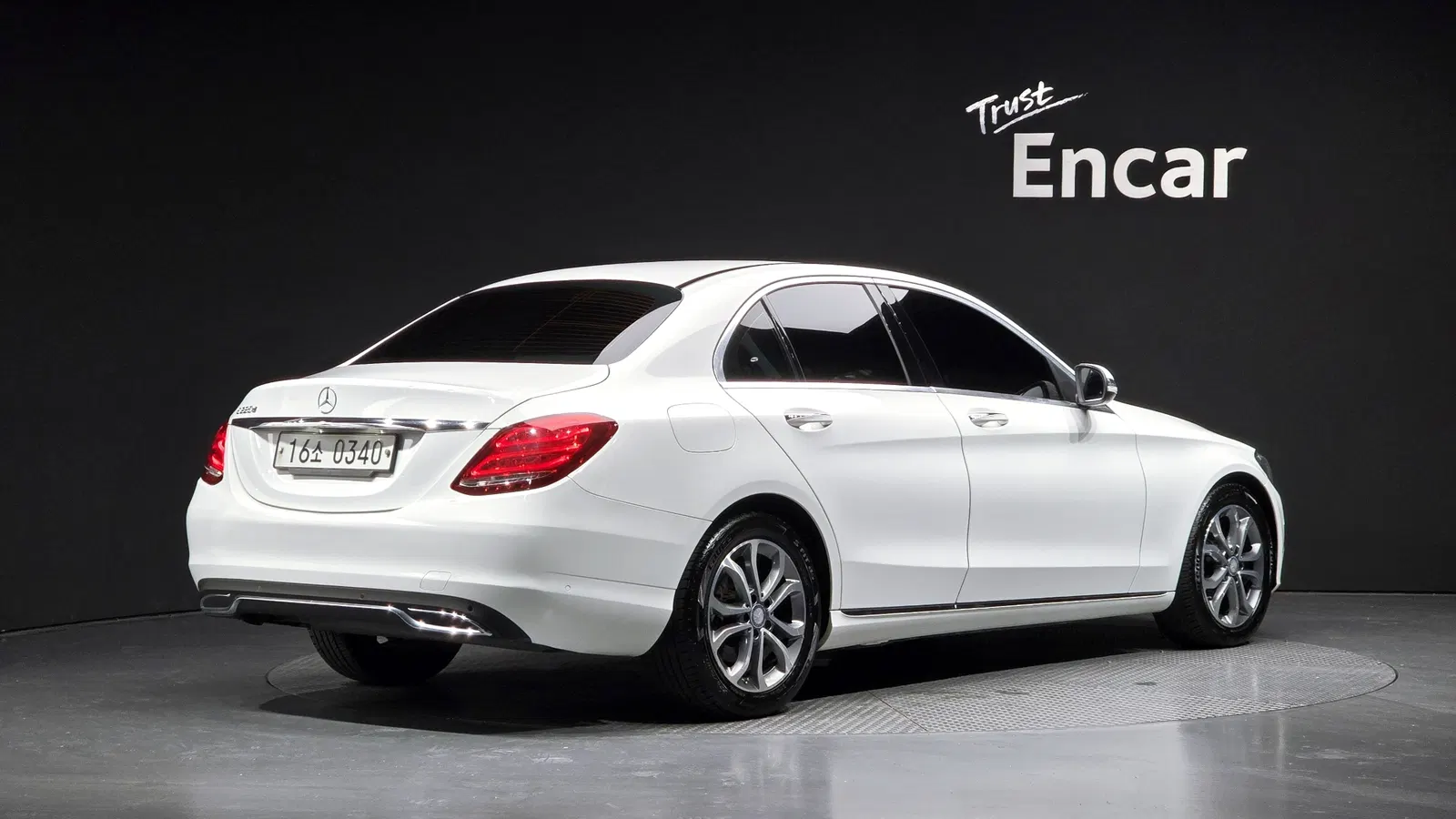 Mercedes-Benz Classe C C220 d Avantgarde (W205) 2016 — photo 1 sur 31