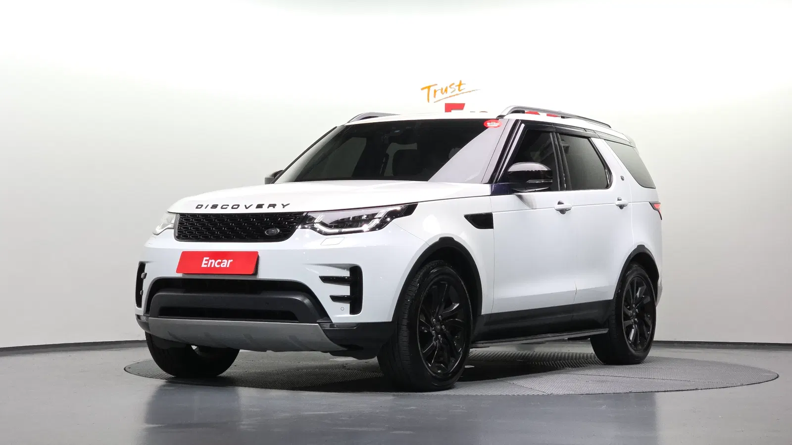 Land Rover Discovery 5 3.0 TD6 HSE 2018 — photo 1 sur 26