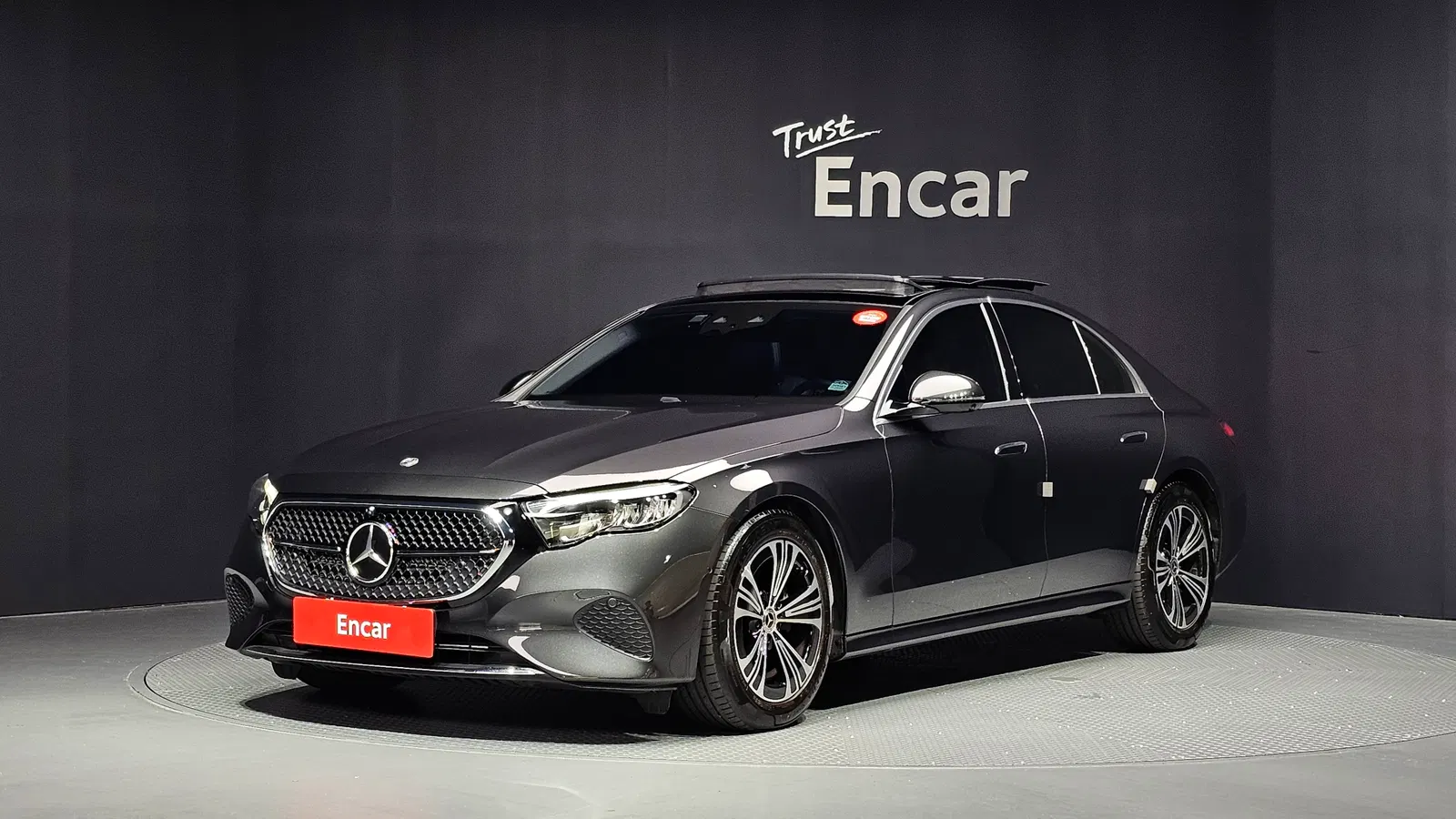 Mercedes-Benz Classe E E200 Avantgarde (W214) 2024 — photo 1 sur 35