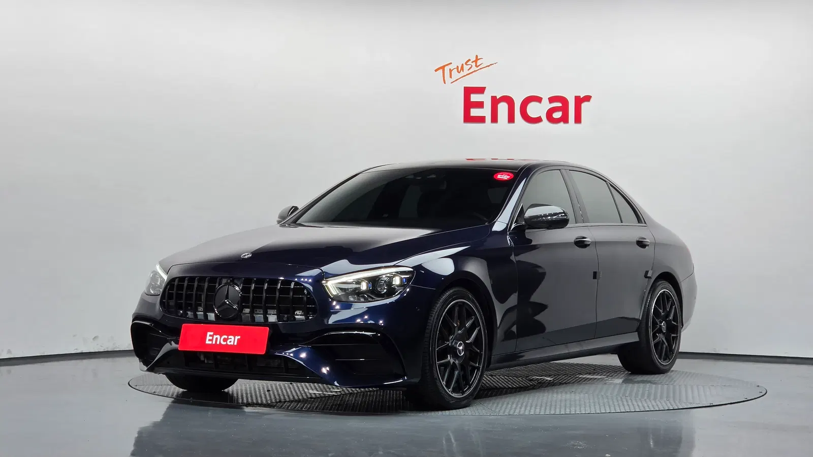Mercedes-Benz Classe E AMG Line · E300 (W213) 2018 — photo 1 sur 36