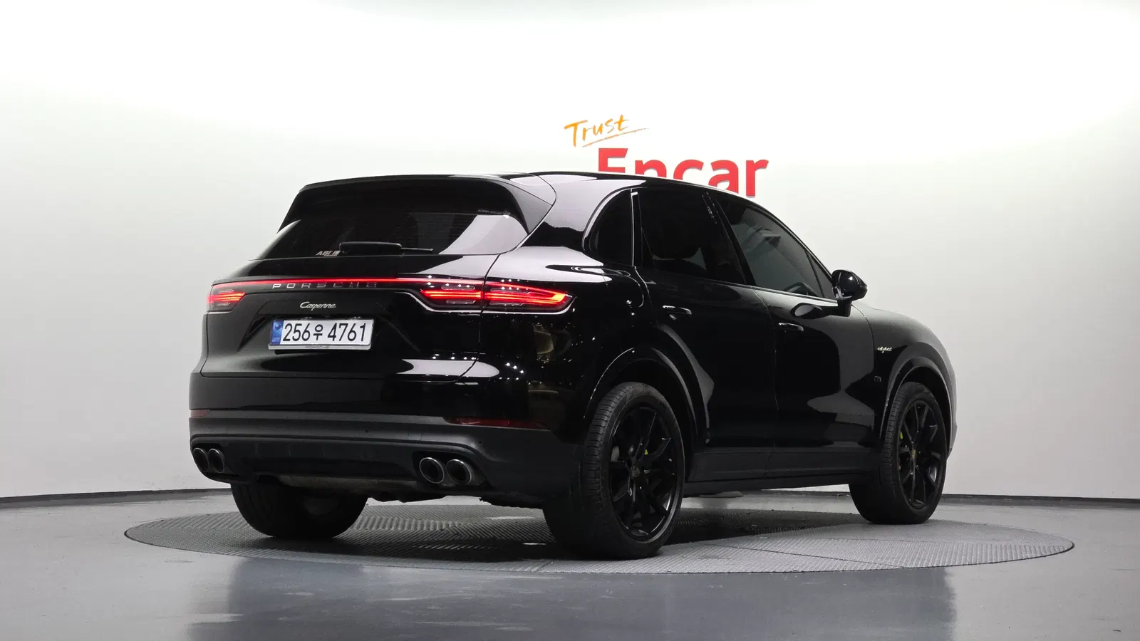 Porsche Cayenne (PO536) 3.0 E-Hybride 2020 — photo 1 sur 37