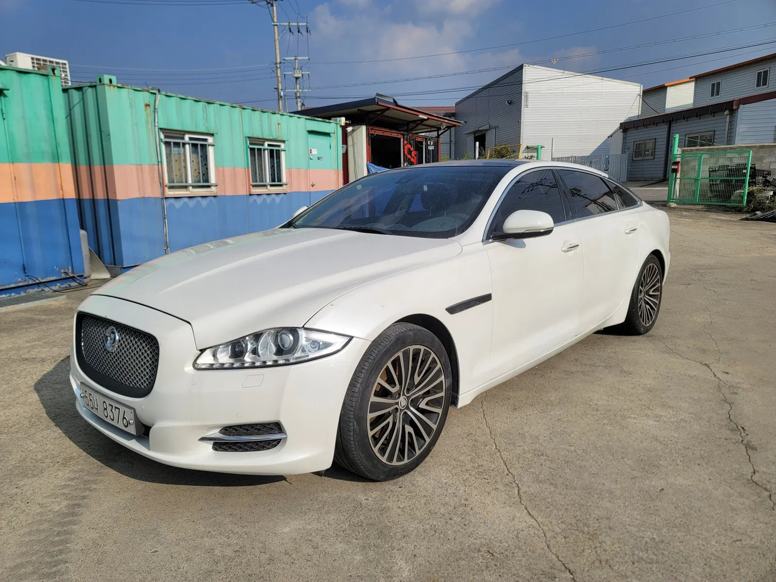 Jaguar All New XJ 5.0 Premium Luxury LWB 2010 — photo 1 sur 22