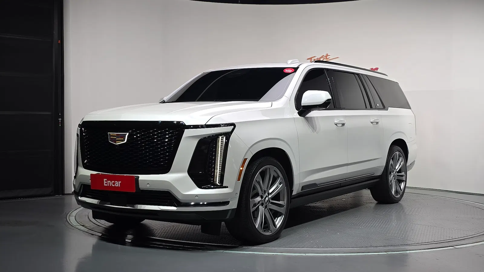 Cadillac Escalade 5e génération 6.2 ESV 2025 — photo 1 sur 33