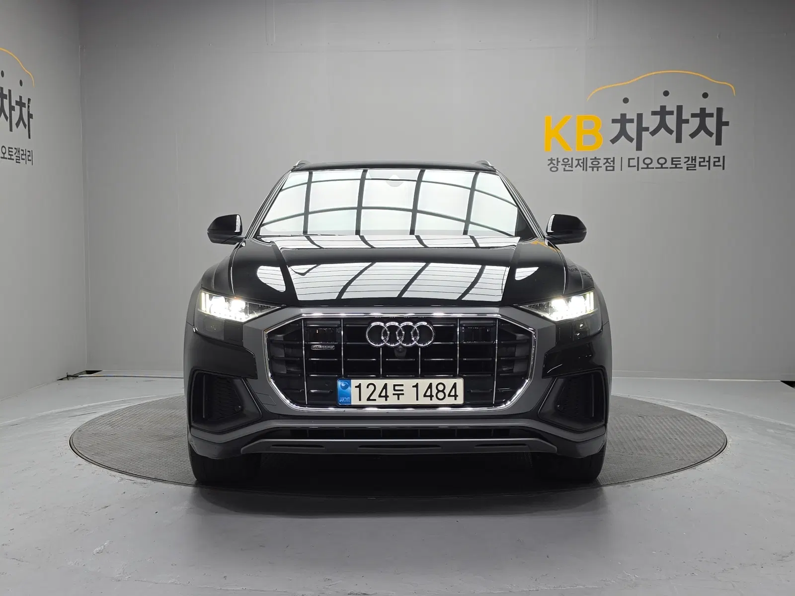 Audi Q8 (4M) 50 TDI Quattro Premium 2022 — photo 1 sur 20