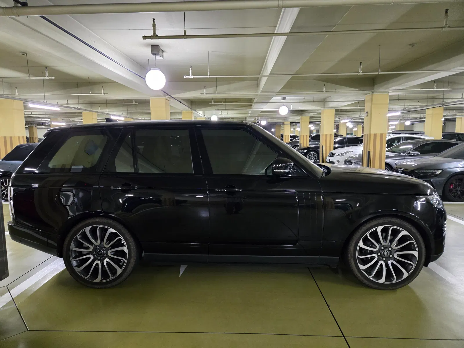 Land Rover Range Rover 4e génération 5.0 SC AB 2022 — photo 1 sur 22