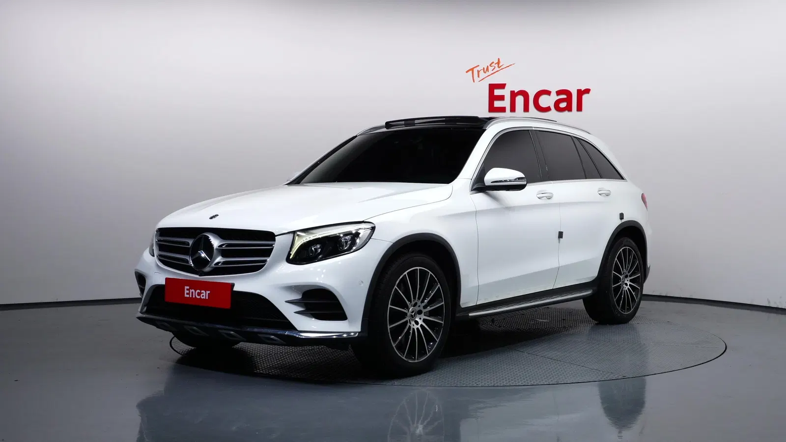 Mercedes-Benz GLC AMG Line · GLC300 4MATIC (X253) 2019 — photo 1 sur 33