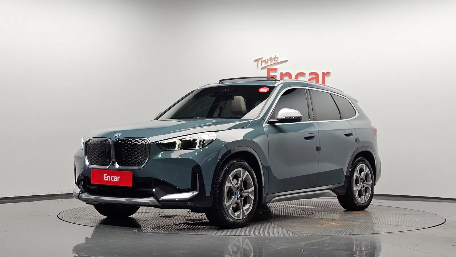BMW iX1 (U11) xDrive 30 xLine 2024 — photo 1 sur 20