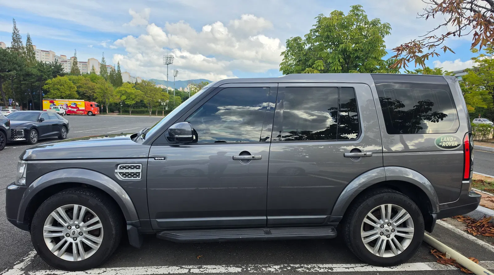 Land Rover Discovery 4 3.0 SDV6 HSE 2014 — photo 1 sur 18