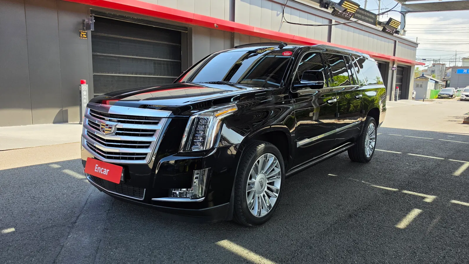Cadillac Escalade 6.2 ESV 2016 — photo 1 sur 20