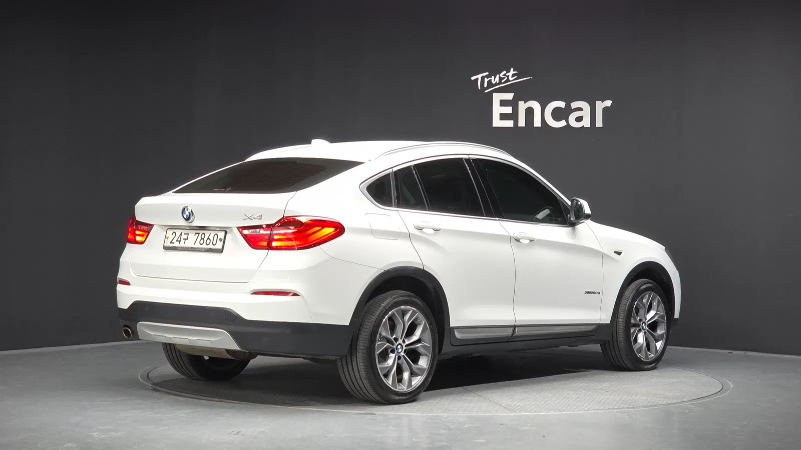 BMW X4 (F26) xDrive20d 2015 — photo 1 sur 37