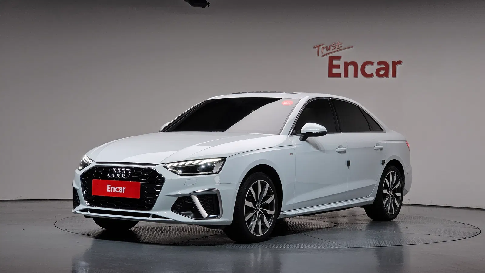 Audi A4 (B9) 40 TFSI Premium 2023 — photo 1 sur 33