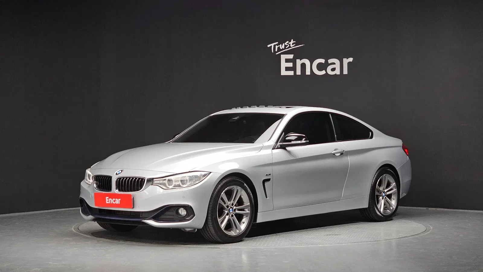 BMW Série 4 (F32) 420d xDrive Sport Coupé 2015 — photo 1 sur 36