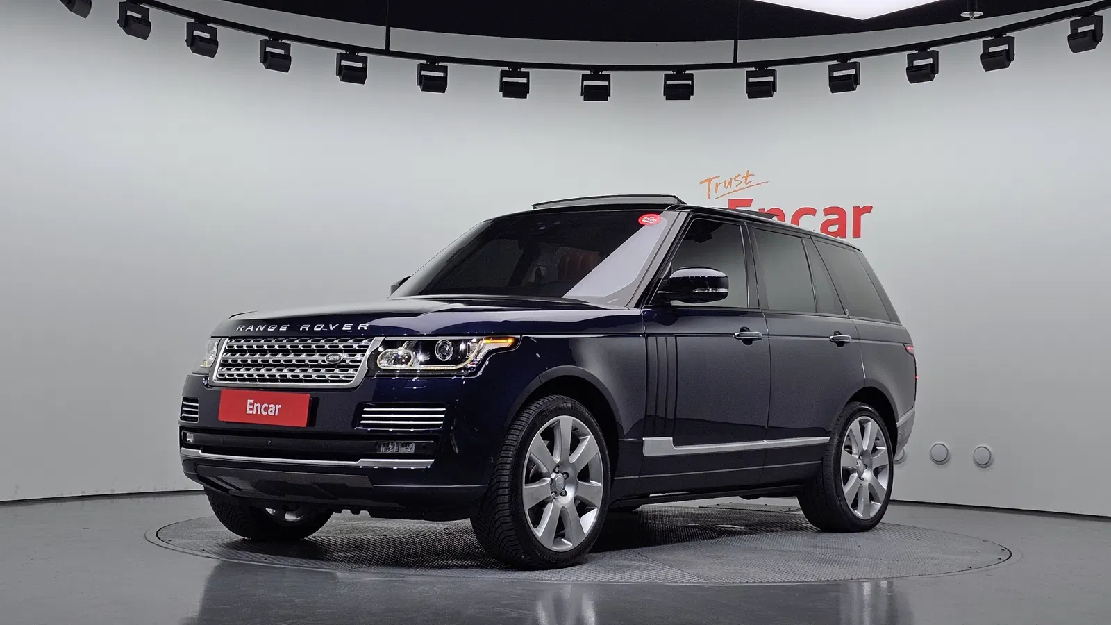 Land Rover Range Rover 4e génération 4.4 SDV8 AB Diesel 2017 — photo 1 sur 20