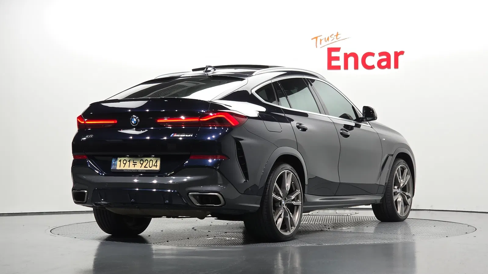 BMW X6 (G06) M50i 2021 — photo 1 sur 32