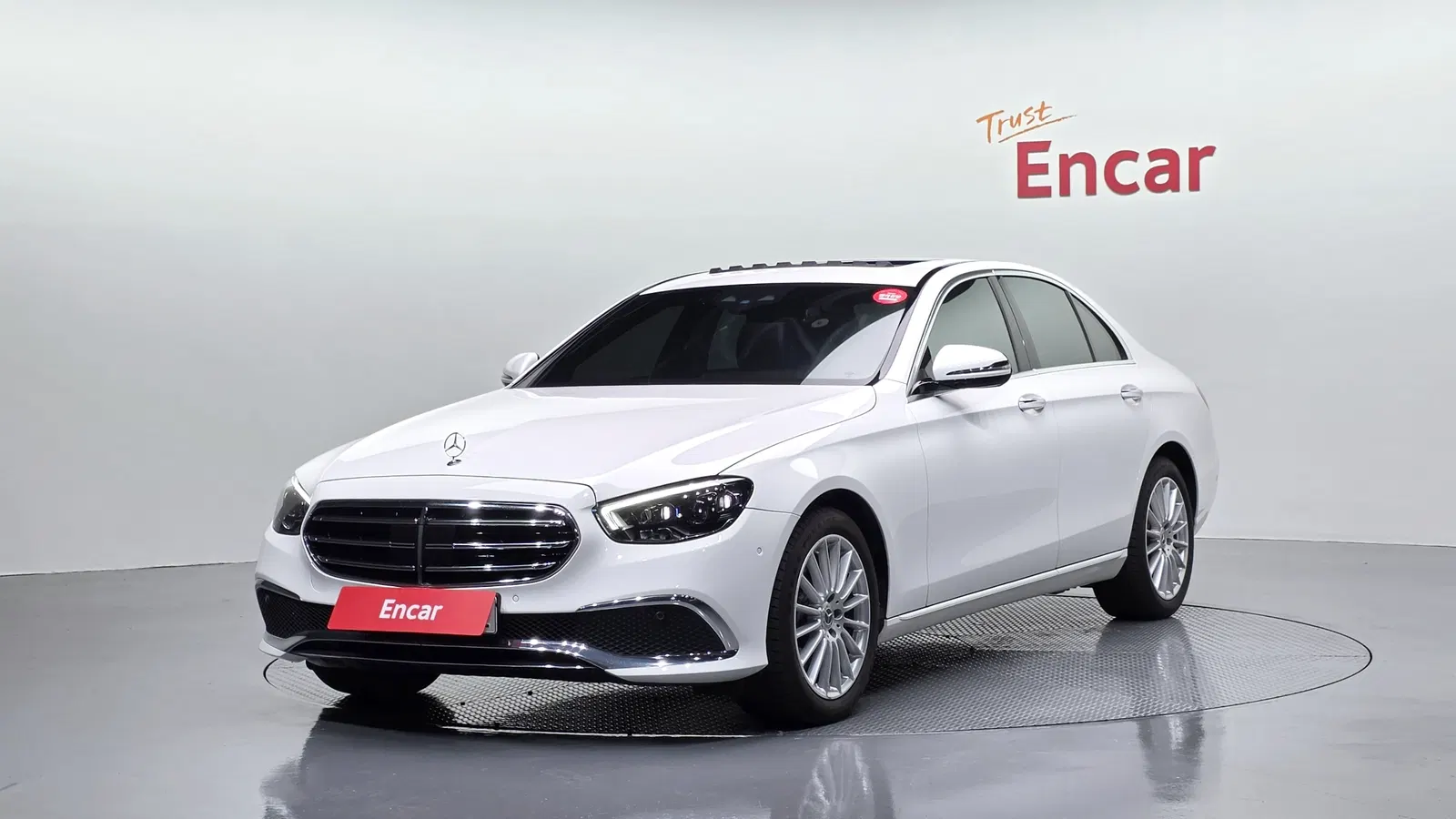 Mercedes-Benz Classe E E250 Exclusive (W213) 2021 — photo 1 sur 20