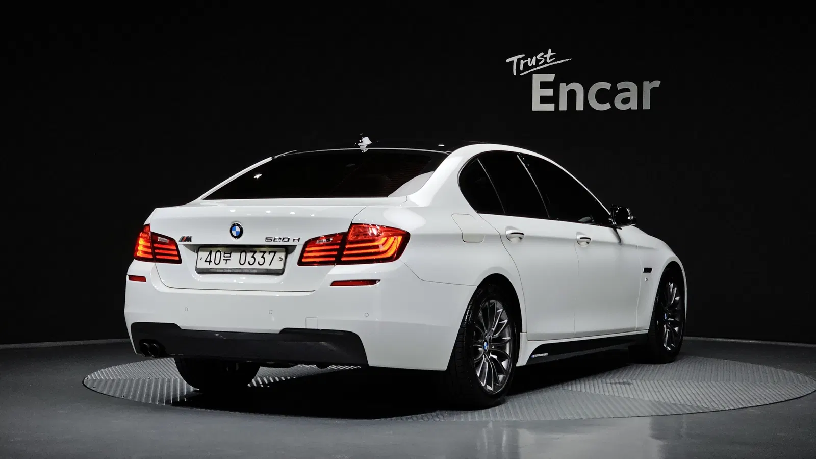 BMW Série 5 (F10) 520d M Aero Dynamic 2016 — photo 1 sur 38