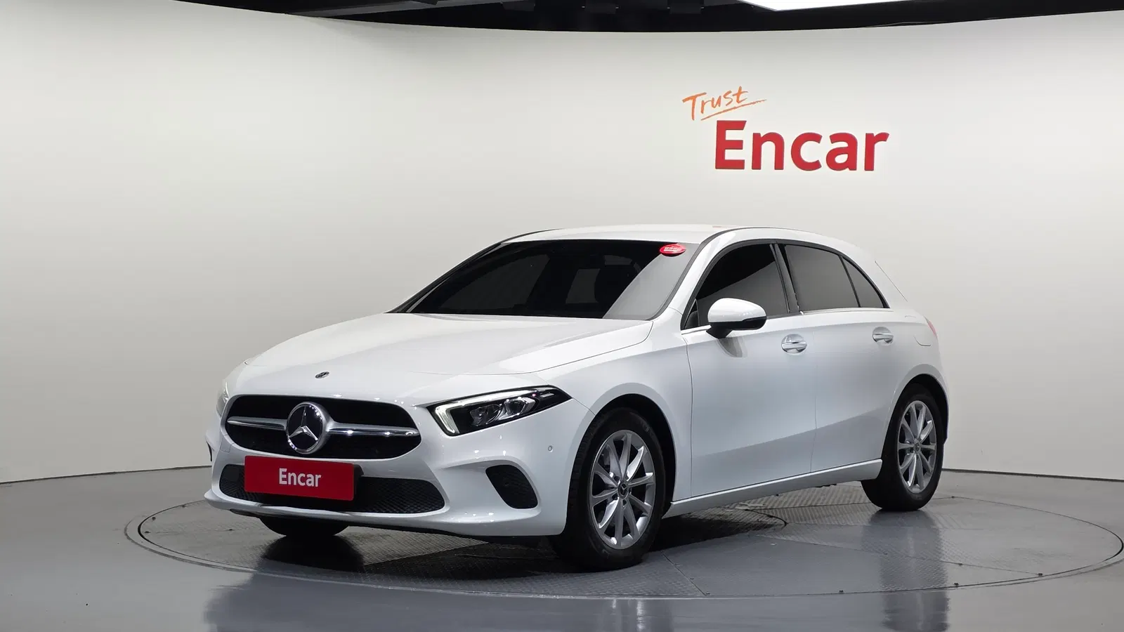 Mercedes-Benz Classe A A220 5 portes (W177) 2019 — photo 1 sur 20