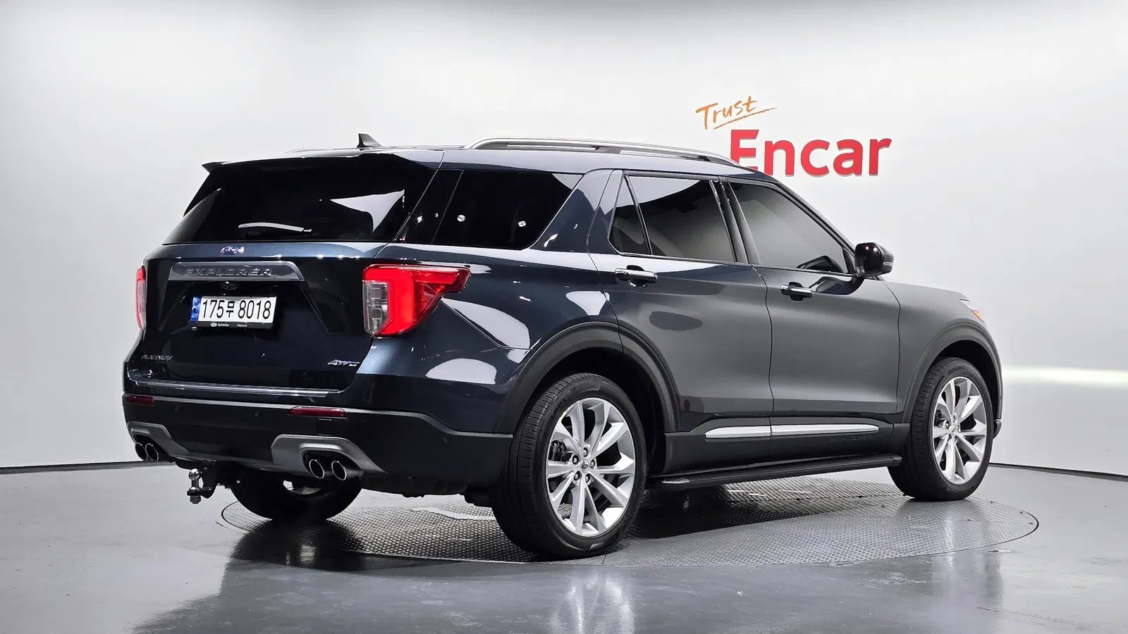 Ford Explorer 6e génération 3.0 Platinum 4WD 2022 — photo 1 sur 30