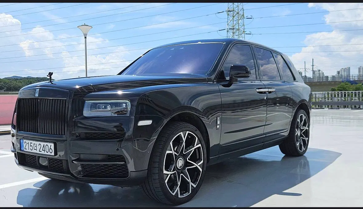 Rolls-Royce Cullinan 6.7 V12 2020 — photo 1 sur 24
