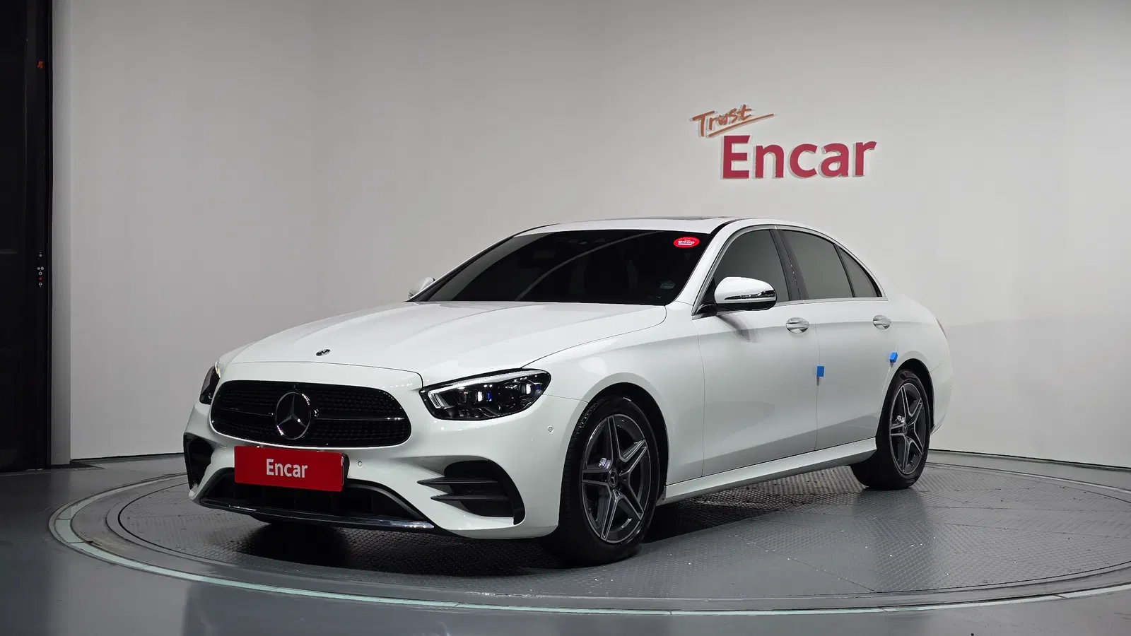 Mercedes-Benz Classe E AMG Line · E250 (W213) 2023 — photo 1 sur 20