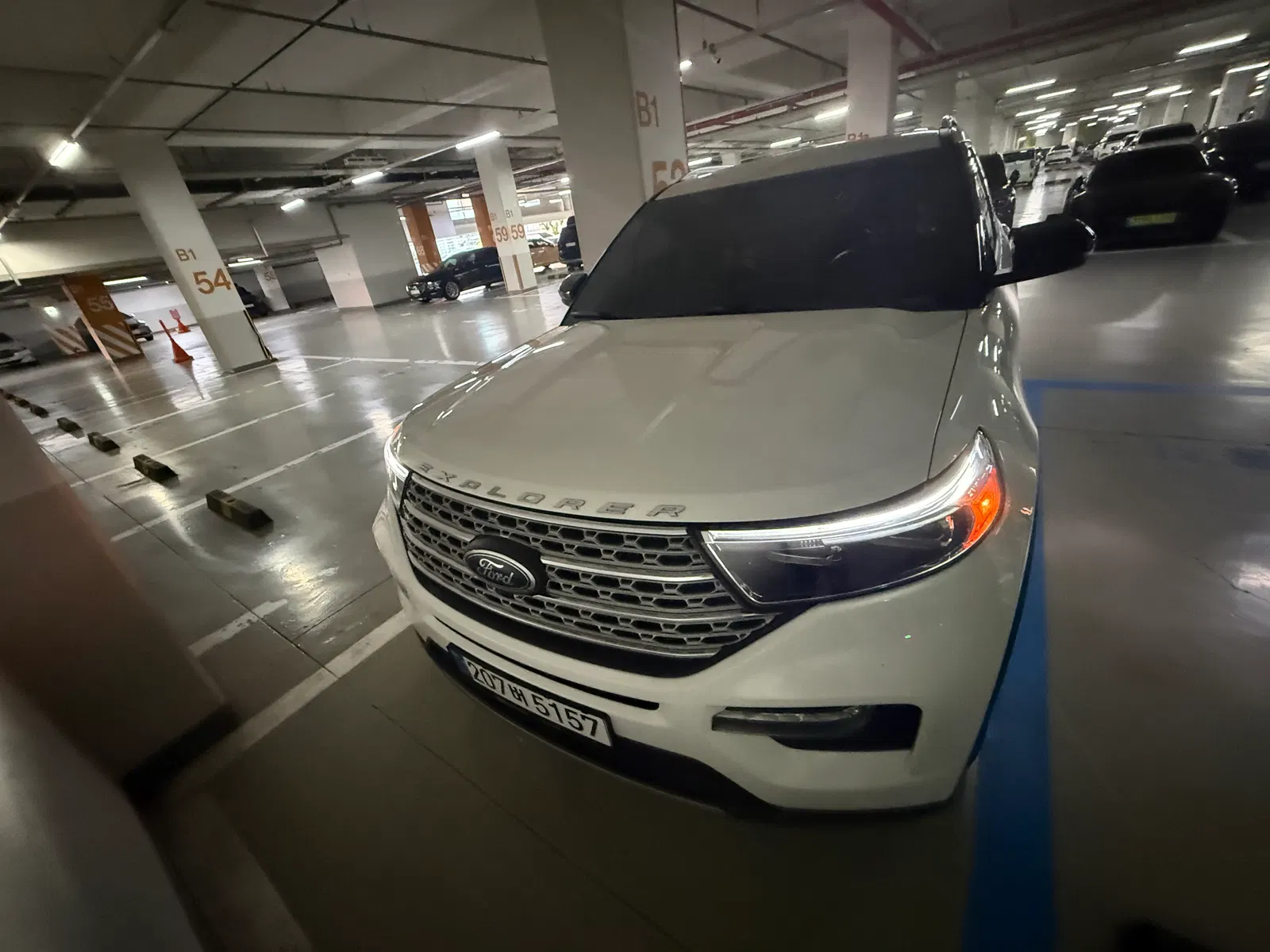 Ford Explorer 6e génération 3.0 PHEV 2021 — photo 1 sur 13