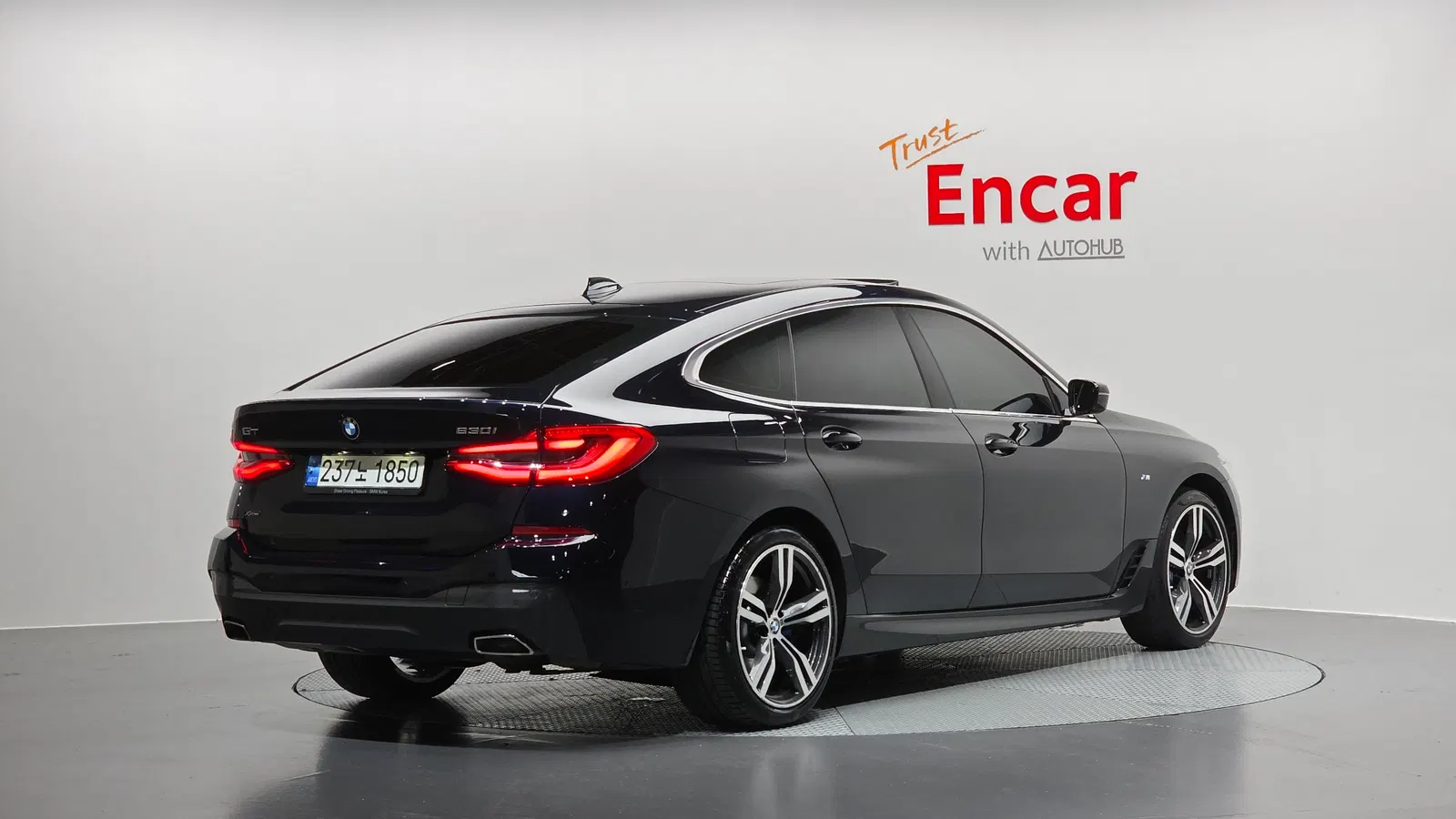 BMW Série 6 GT (G32) 630i xDrive M Sport 2021 — photo 1 sur 33