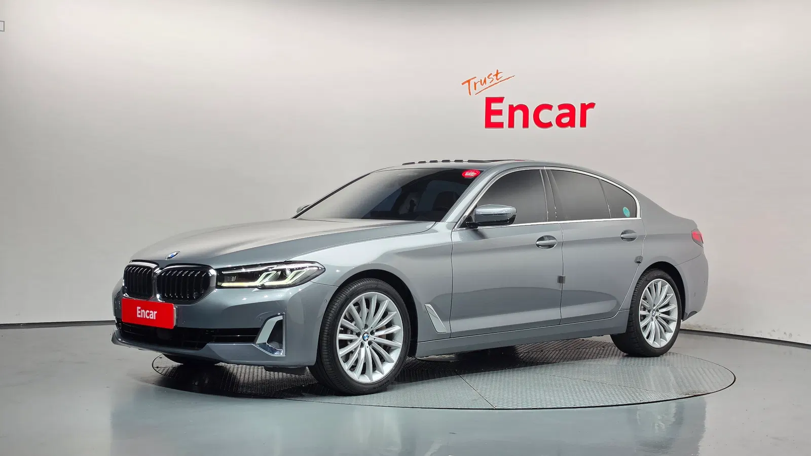BMW Série 5 (G30) 530i Luxury 2023 — photo 1 sur 20