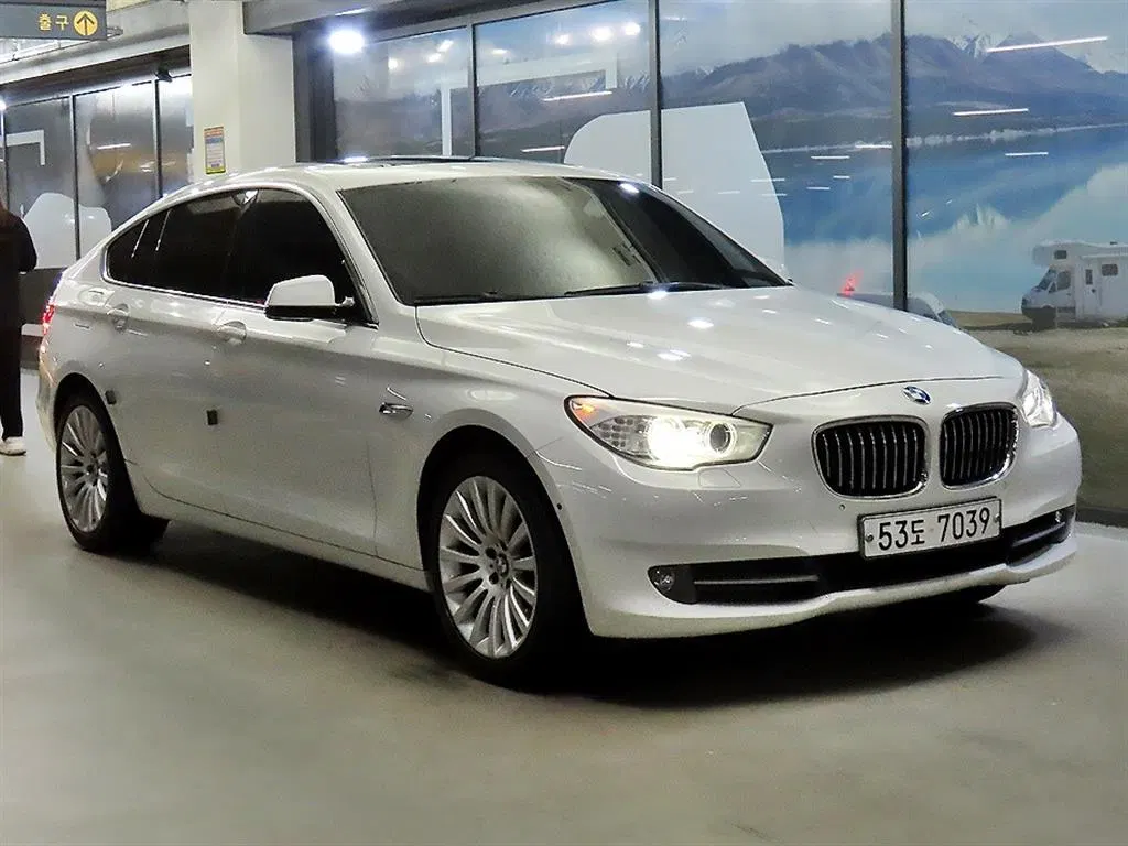 BMW Série 5 GT (F07) GT ED Edition 2013 — photo 1 sur 26
