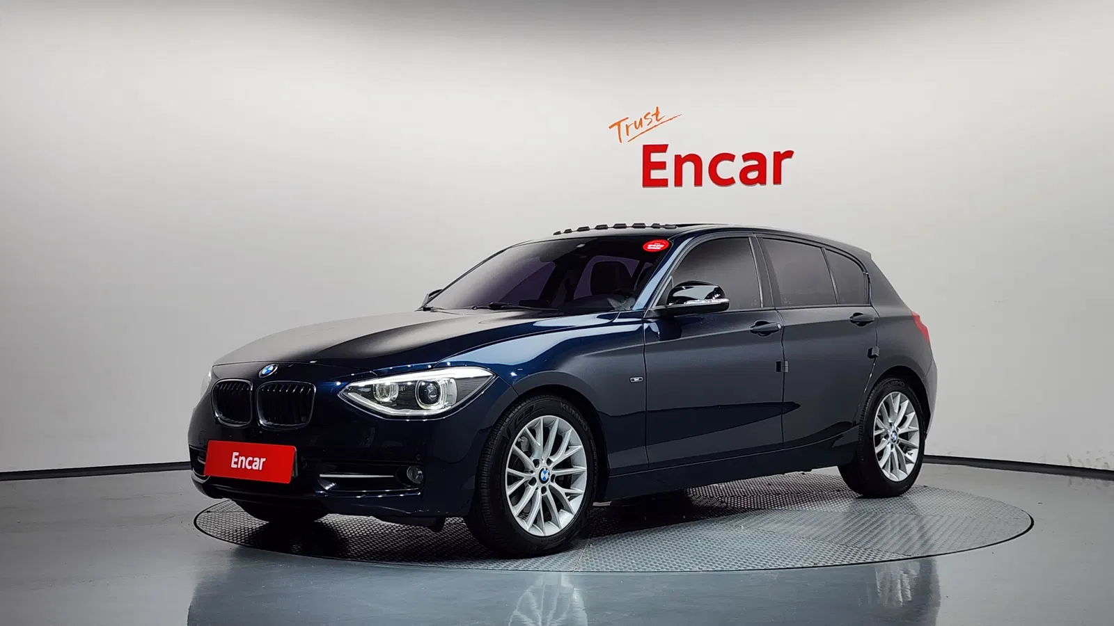 BMW Série 1 (F20) 118d Sport 5 portes 2015 — photo 1 sur 20