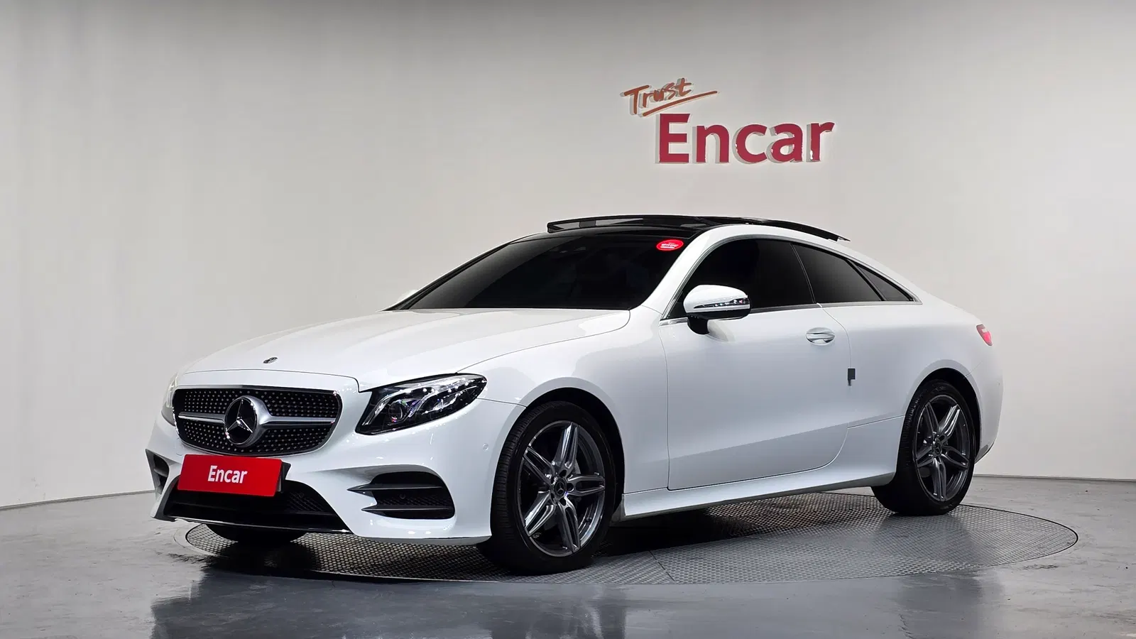 Mercedes-Benz Classe E E220d Coupé (W213) 2017 — photo 1 sur 30