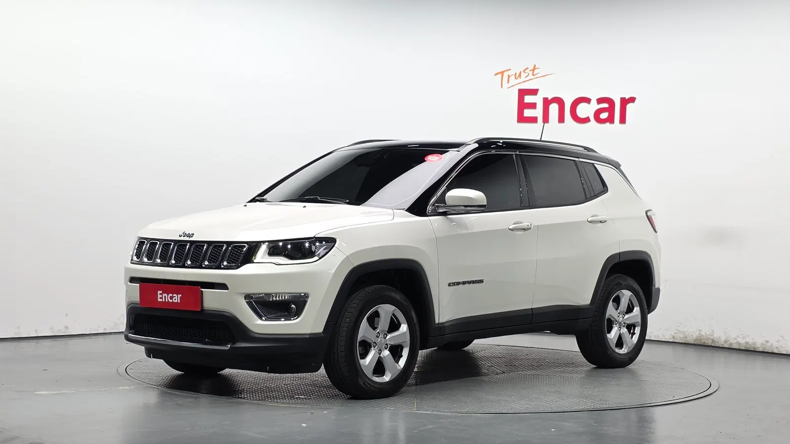 Jeep Compass 2e génération 2.4 Limited AWD 2019 — photo 1 sur 26