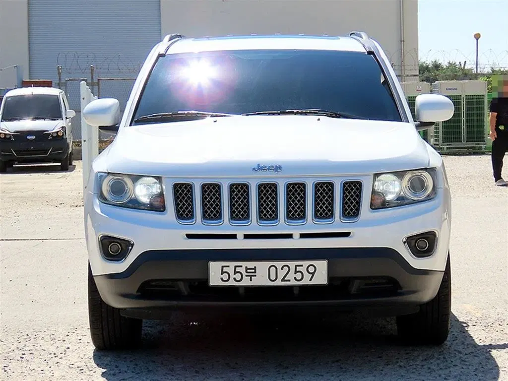 Jeep Compass 2.4 Limited 2016 — photo 1 sur 25
