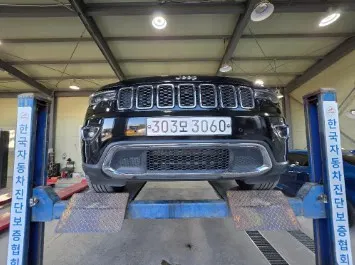 Jeep Grand Cherokee 3.6 Limited 2018 — photo 1 sur 7