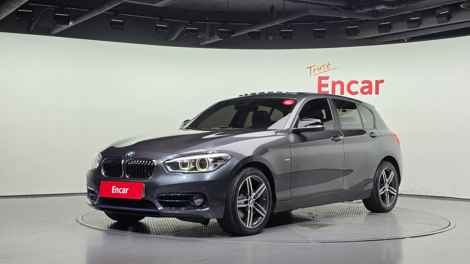 BMW Série 1 (F20) 118d Sport 5 portes 2017 — photo 1 sur 20