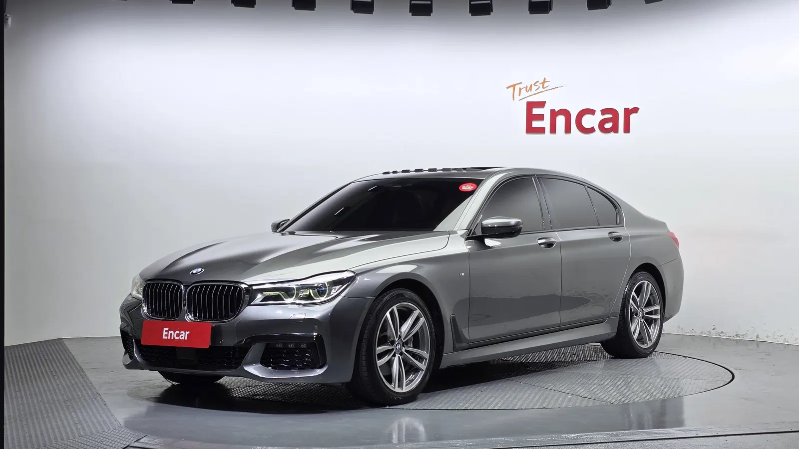 BMW Série 7 (G11) 740d xDrive M Sport 2018 — photo 1 sur 20