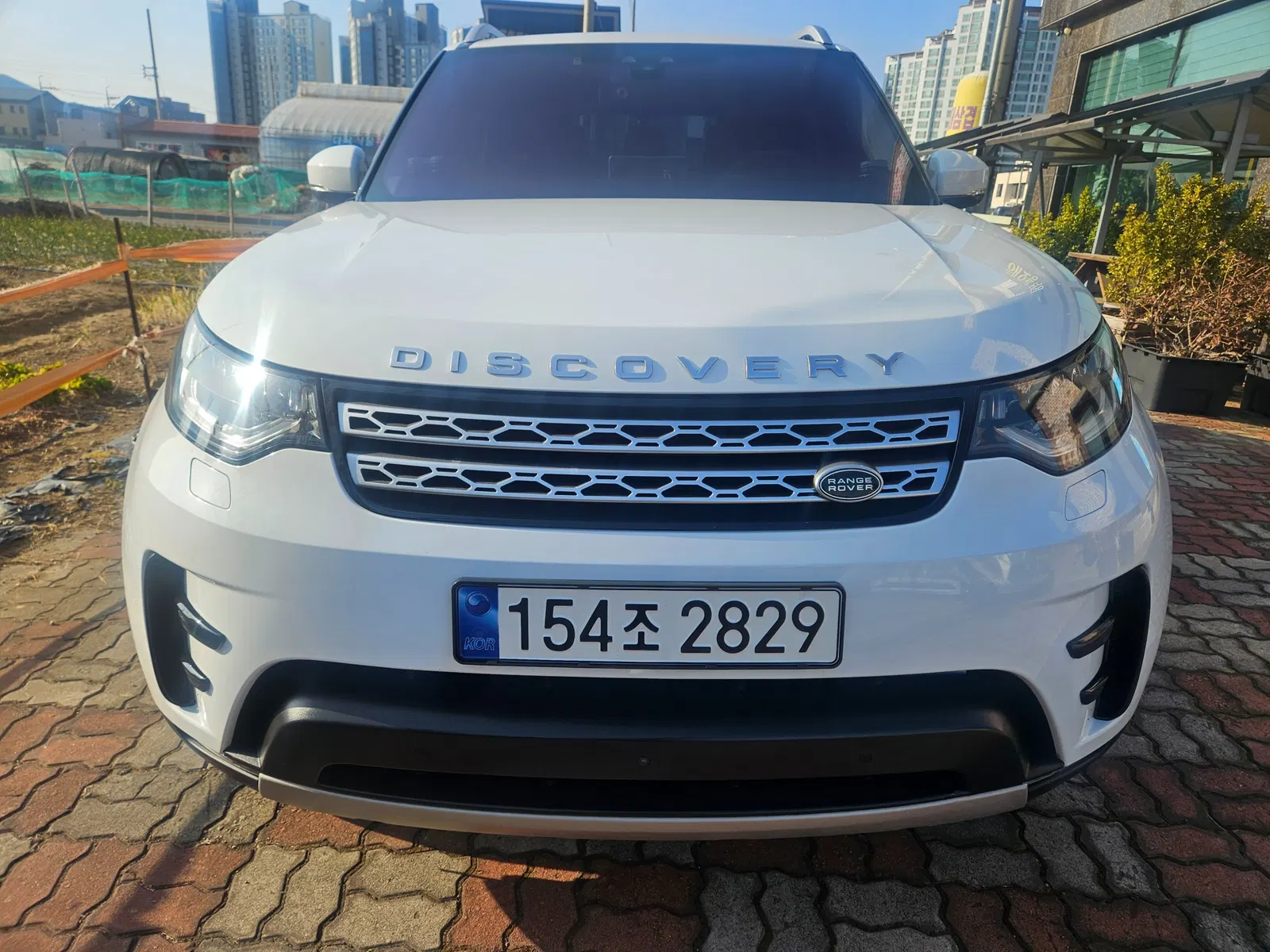 Land Rover Discovery 5 3.0 TD6 HSE Luxury 2018 — photo 1 sur 26
