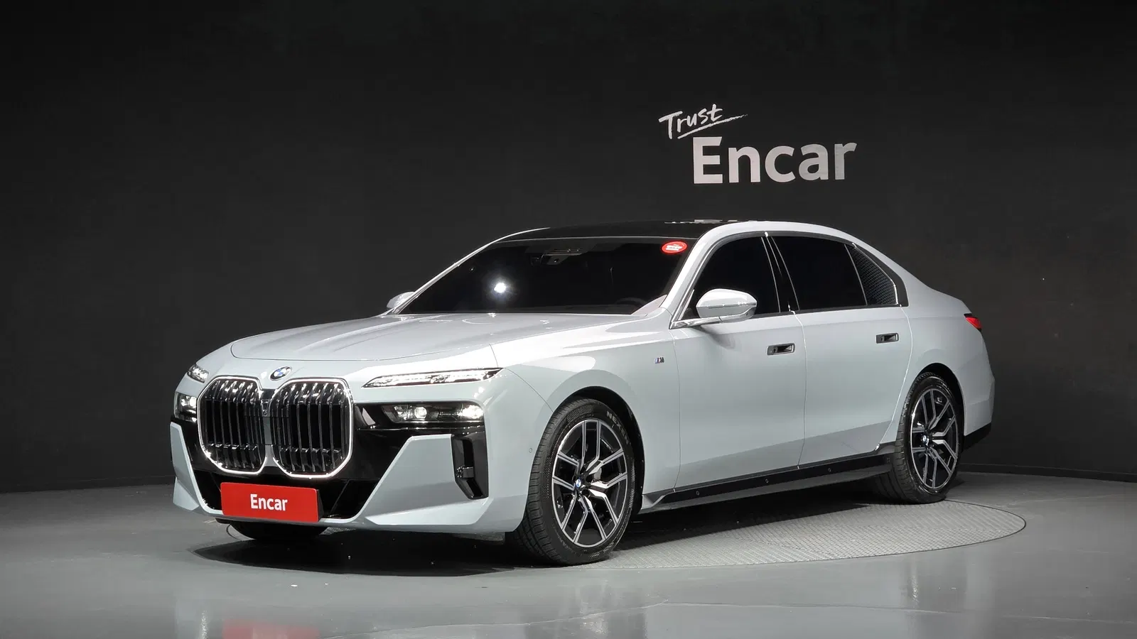 BMW Série 7 (G70) 740i xDrive M Sport 2025 — photo 1 sur 20