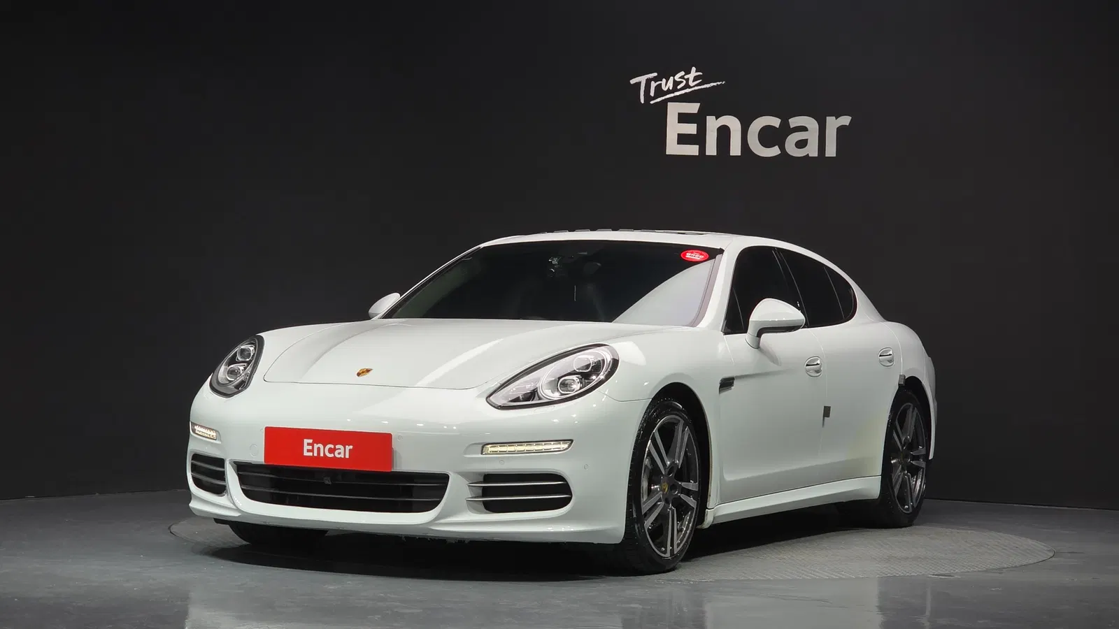 Porsche Panamera 3.6 AWD Edition 2016 — photo 1 sur 20