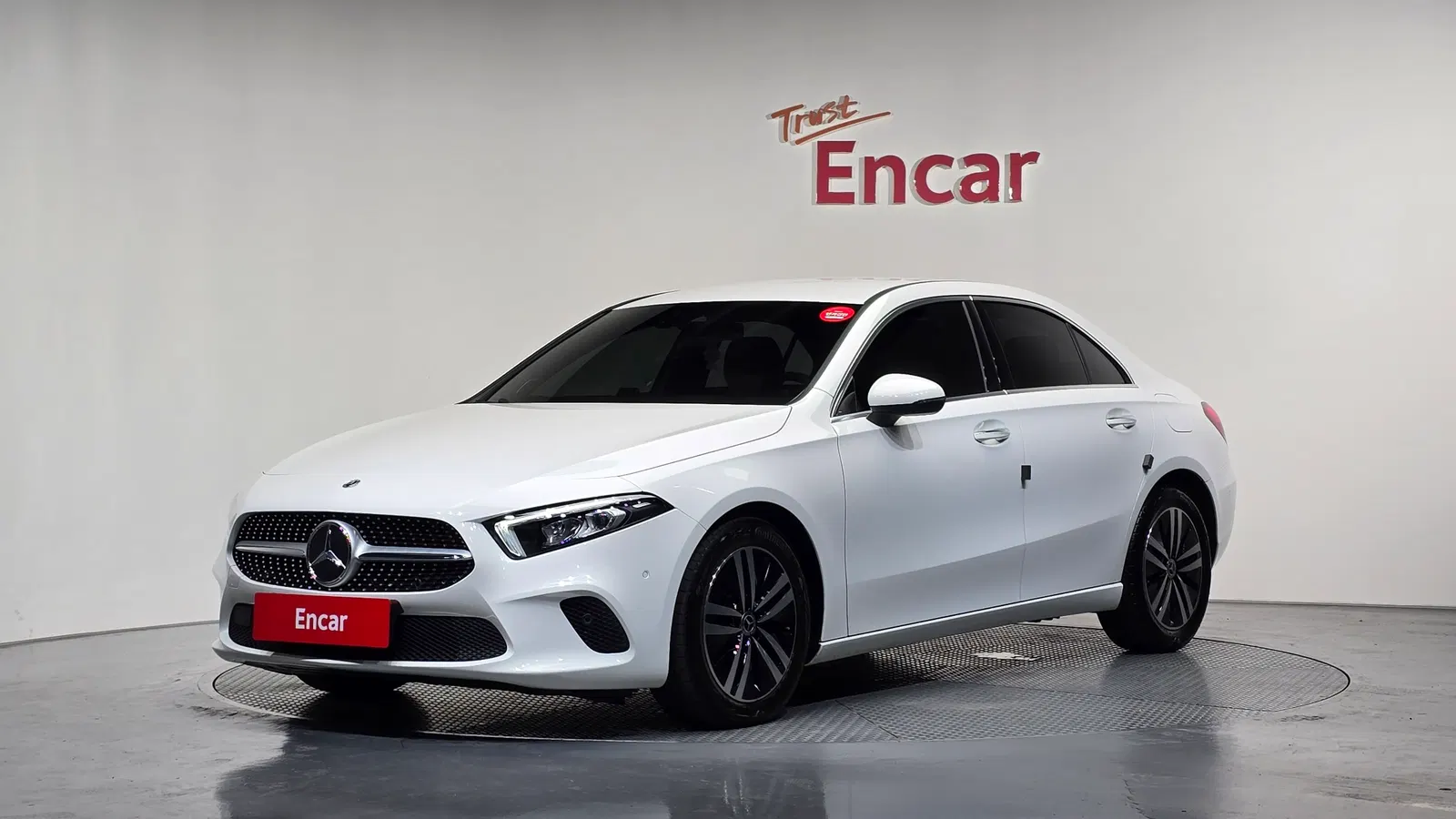 Mercedes-Benz Classe A A220 Berline (W177) 2023 — photo 1 sur 36