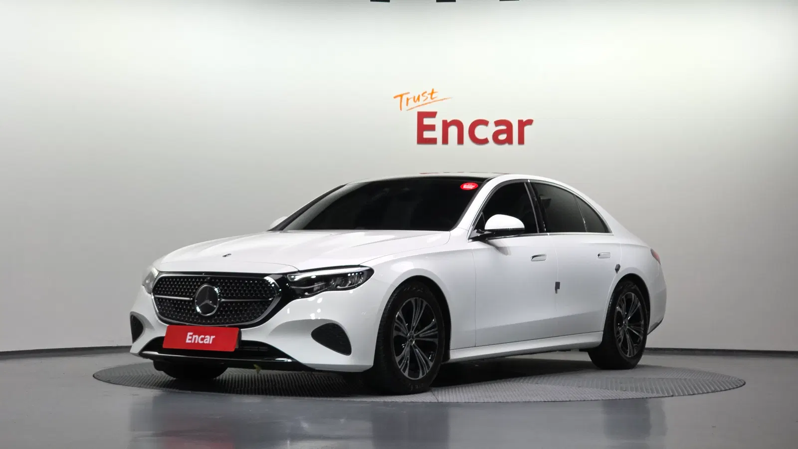 Mercedes-Benz Classe E E200 Avantgarde (W214) 2024 — photo 1 sur 37