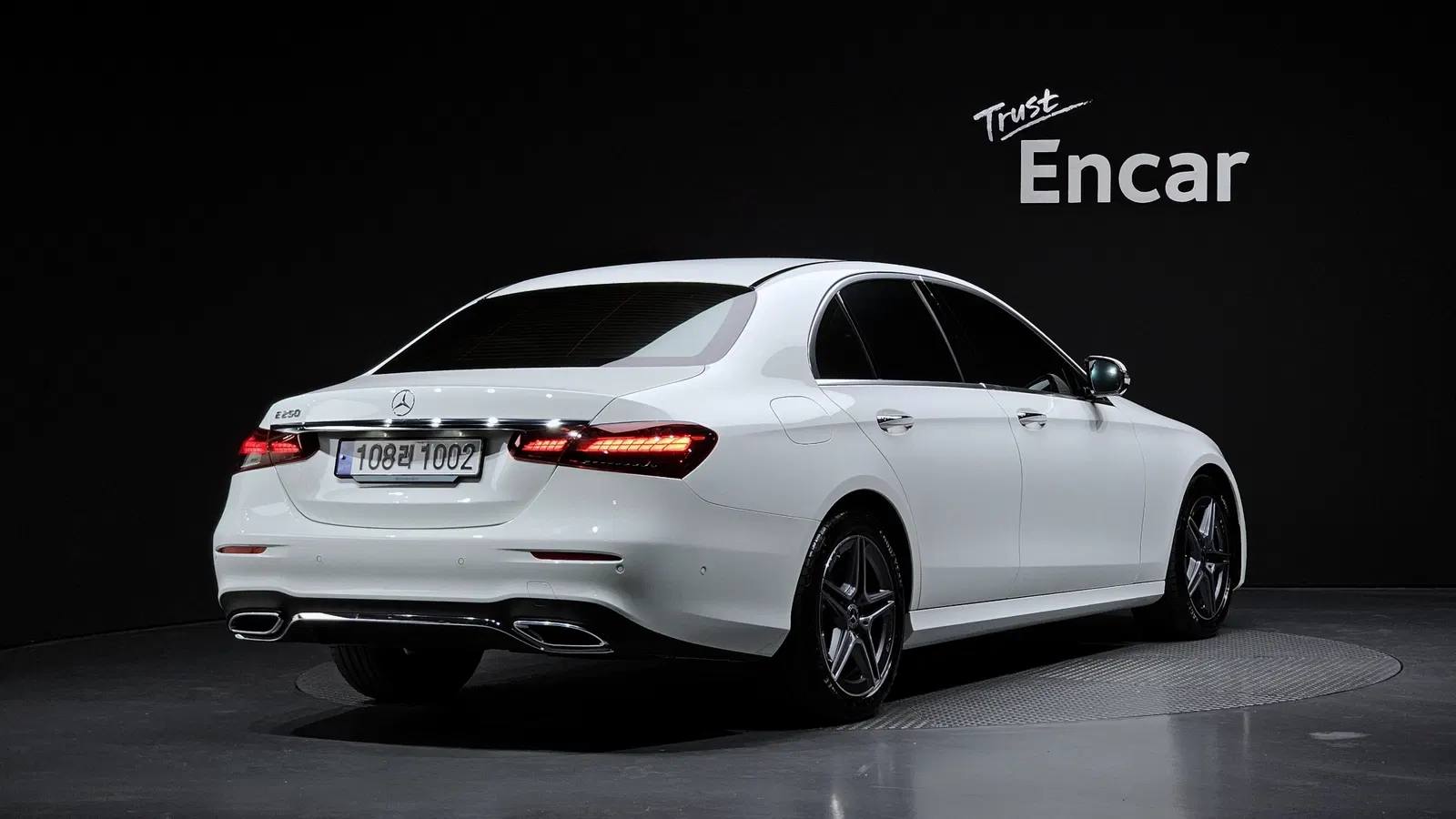 Mercedes-Benz Classe E AMG Line · E250 (W213) 2023 — photo 1 sur 38