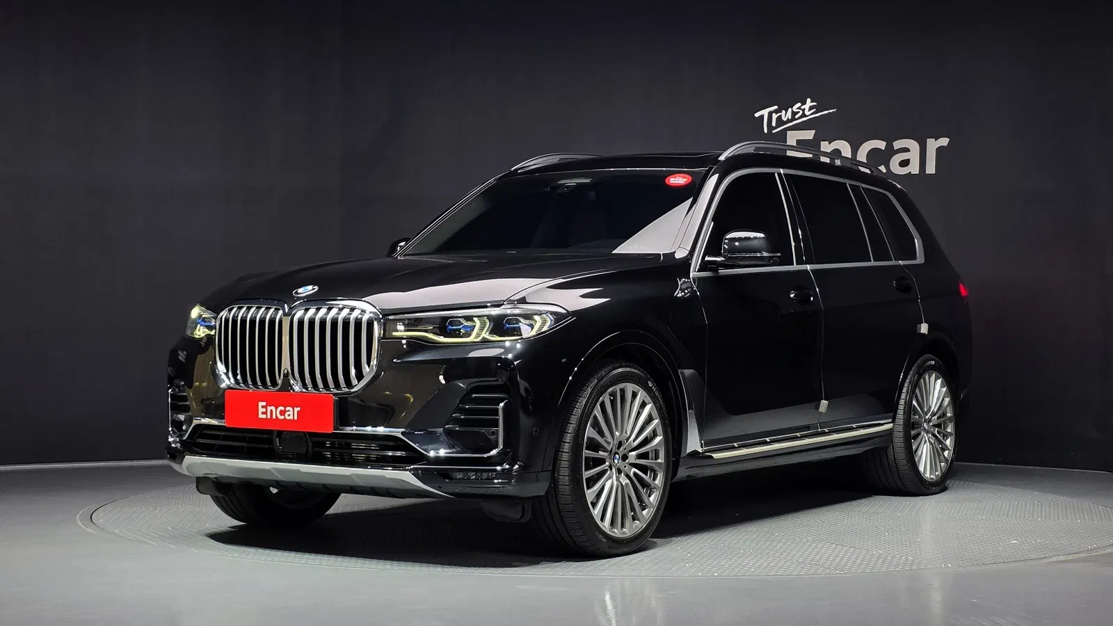 BMW X7 (G07) xDrive 40i Design Pure Excellence 6 places 2022 — photo 1 sur 20
