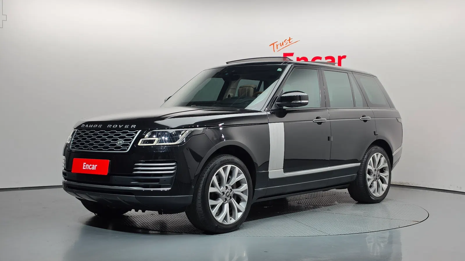 Land Rover Range Rover 4e génération 4.4 SDV8 AB Diesel 2018 — photo 1 sur 26