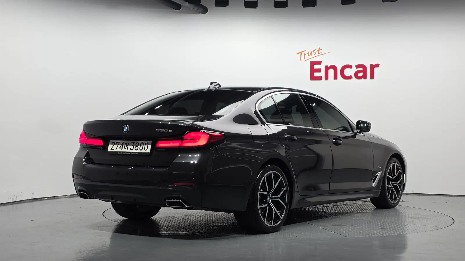 BMW Série 5 (G30) 530e M Sport 2021 — photo 1 sur 31