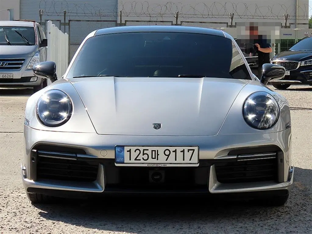 Porsche 911 (992) Turbo S 2023 — photo 1 sur 26