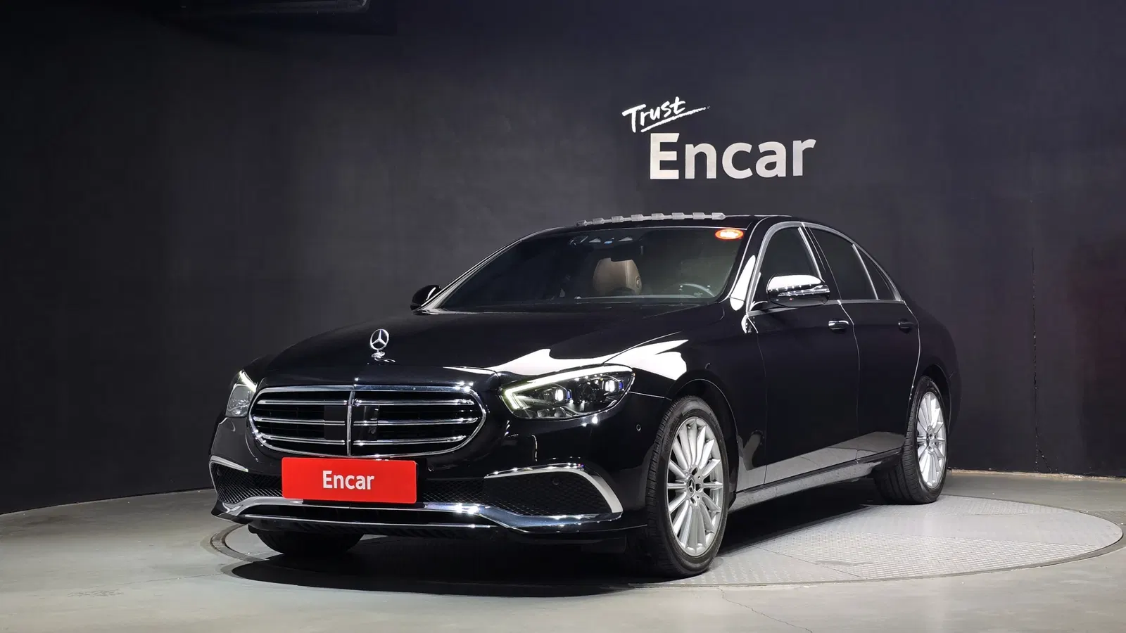 Mercedes-Benz Classe E E250 Exclusive (W213) 2021 — photo 1 sur 20